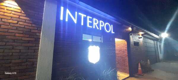 Jefe de Gabinete de Interpol destituido dijo que desconocía que estaban usando su clave para el levantamiento de notificaciones rojas - Megacadena - Diario Digital