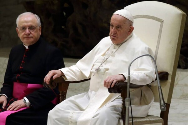 Papa Francisco sanciona a cardenal norteamericano