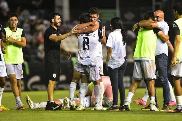 “Trabajamos primero lo mental y luego lo táctico”, explicó Vinicius Eutrópio - Fútbol - ABC Color