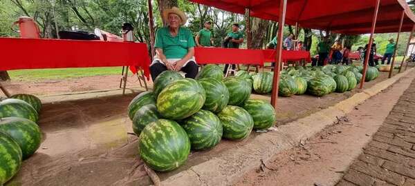 Productores de Santa María esperan buena venta en la Fiesta Nacional de la Sandía - Nacionales - ABC Color
