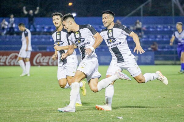 Versus / Matías Almeida, uno de los pedidos de "Chiqui" Arce para la temporada 2024