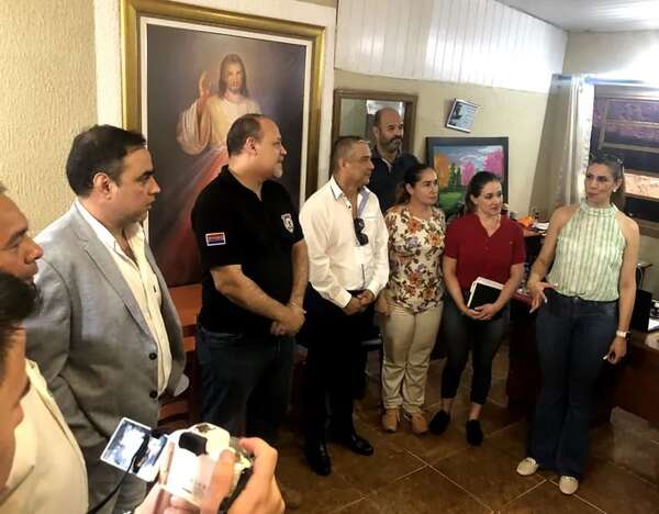 Confirman que penal de CDE seguirá en funcionamiento y genera rechazo de vecinos - ABC en el Este - ABC Color