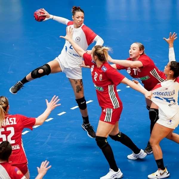 Guerreras handbolistas caen de entrada ante Hungría - La Tribuna