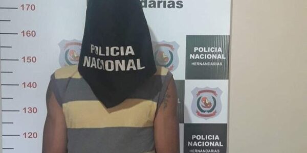 No se salvó ni el mono: Adicto se llevó todo y hasta a una mascota