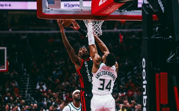 Versus / Los Bucks tropiezan en Chicago; Pistons y Spurs alargan sus crisis