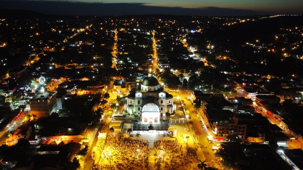 Diario HOY | Invierten G. 125 millones en iluminar el trayecto a Caacupé