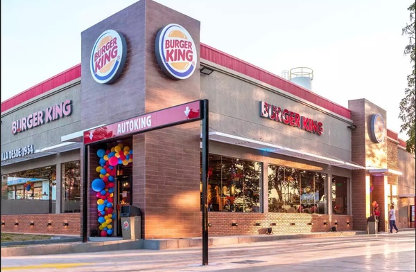 Mercado en expansión: Franquicia de fast food anuncia 3 nuevos restaurantes e innovaciones en locales - MarketData