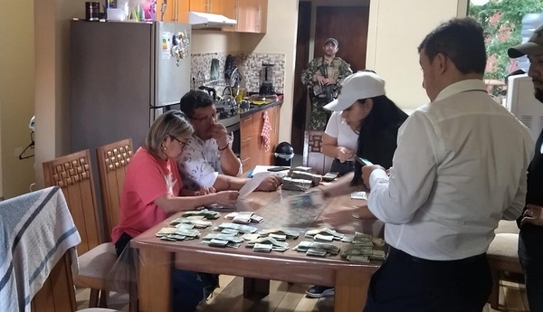 SENAD captura funcionarios de DINAC vinculados con el tráfico de cocaína