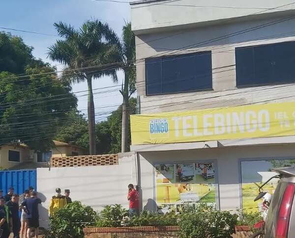 Pintor muere tras caer desde la terraza de un edificio - ABC en el Este - ABC Color