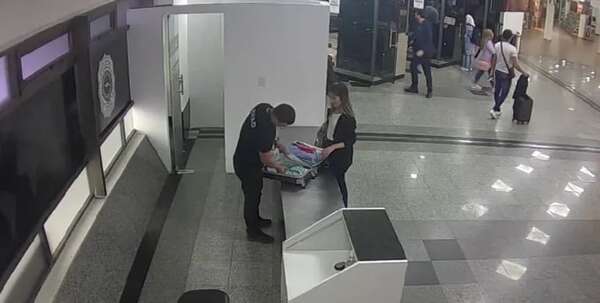 Video: “mula” sorteó todos los controles, pero cayó de forma insólita - Policiales - ABC Color