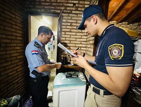 Una persona habría recibido USD 40.000 para levantar el código rojo de la esposa de Marset · Radio Monumental 1080 AM