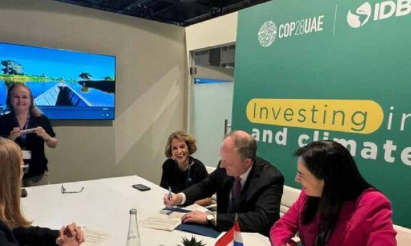 Gobierno firma importante acuerdo para recuperar el lago Ypacaraí – Prensa 5