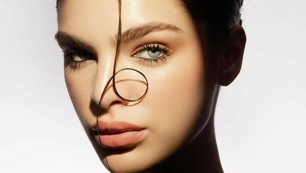 [GALERÍA] El rostro perfecto de Nadia Ferreira en la revista Glamour