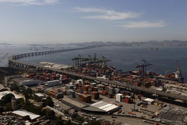 Brasil acumula hasta noviembre exportaciones y superávit comercial récord - MarketData