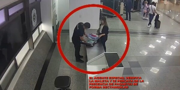 La "mula" tembló y llamó la atención del agente de la SENAD. Cayeron, ella y los guardias - La Tribuna