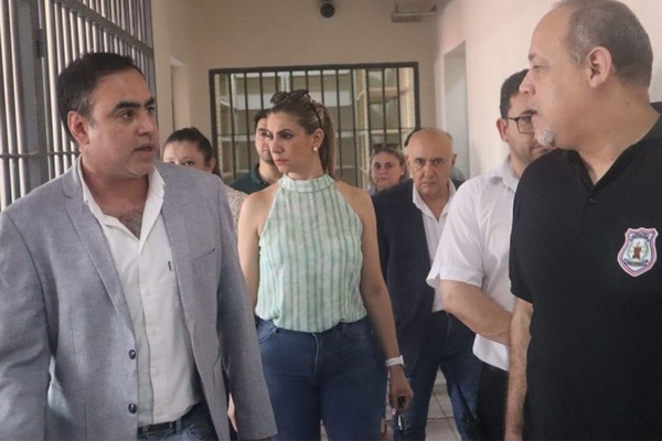 Diputados presentan informe sobre situación del penal de CDE