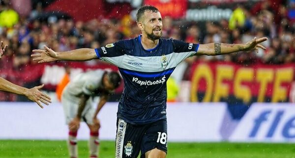 Versus / Colón pierde ante Gimnasia y desciende con 4 paraguayos