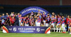 La Nación / Cerro se despide con goleada