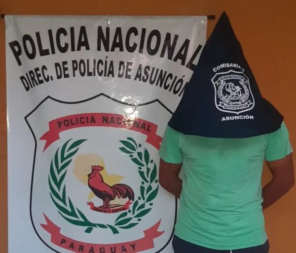 Video: Hurtó varios celulares de un local y luego fue aprehendido - Policiales - ABC Color