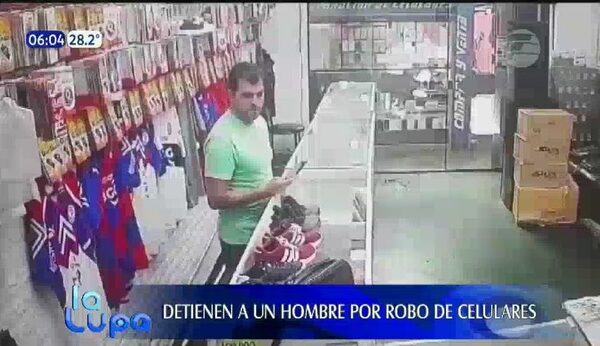 Detienen a un hombre por el robo de celulares en el Mercado 4 | Telefuturo