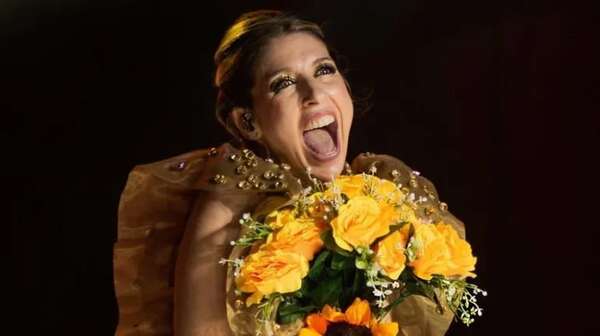 Flor Bertotti canta esta noche en el SND Arena - Música - ABC Color