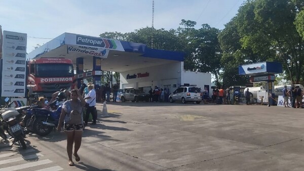 Recarga gratis de gas en Petropar supera stock en pocas horas y genera muchas quejas