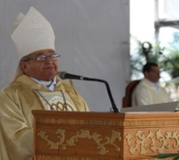 Caacupé: Monseñor cuestiona despilfarro de dinero público - Paraguay.com