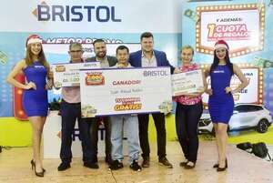 Bristol realizó su 5to. sorteo de los “2.000 millones” y lanzó su promo con “Las mejores ofertas Navideñas” - Sociales - ABC Color