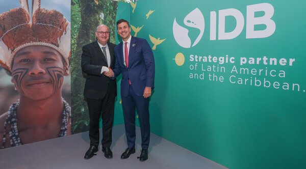 Santiago Peña celebra incorporación de Paraguay al programa BID Clima - .::Agencia IP::.