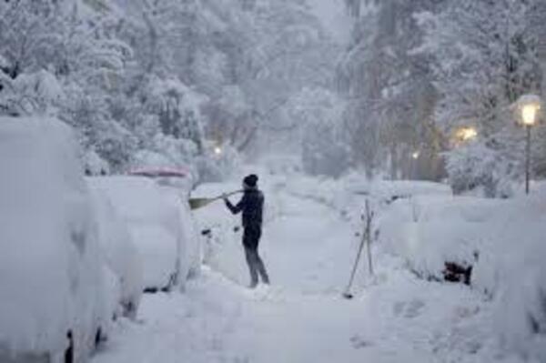 Gran parte de Alemania paralizada por intensas nevadas | 1000 Noticias