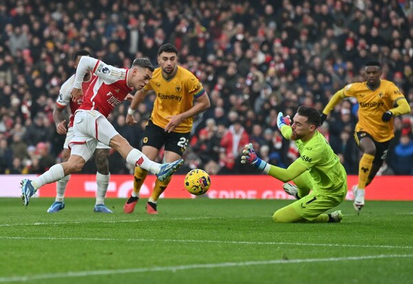 Versus / Arsenal refuerza su liderato en la Premier tras ganar a Wolverhampton