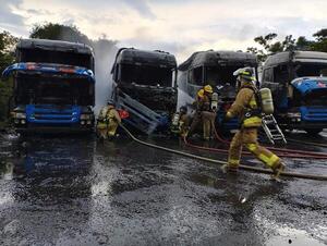 Diario HOY | Cuatro camiones cisterna se incendiaron en San Antonio