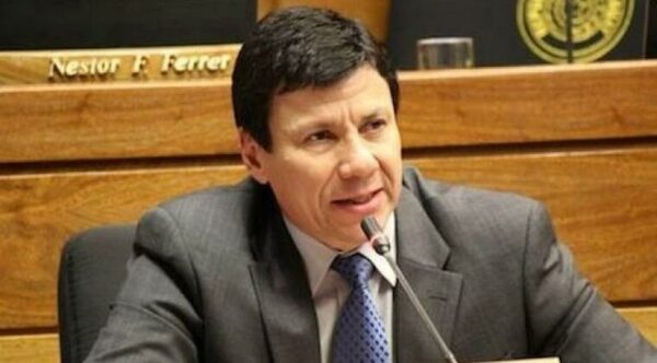 El diputado Walter Harms y otras tres personas mueren en accidente aéreo - Radio Imperio 106.7 FM