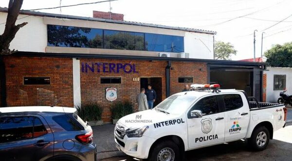 Caso Interpol: decretan prisión preventiva para los tres policías acusados - Radio Imperio 106.7 FM