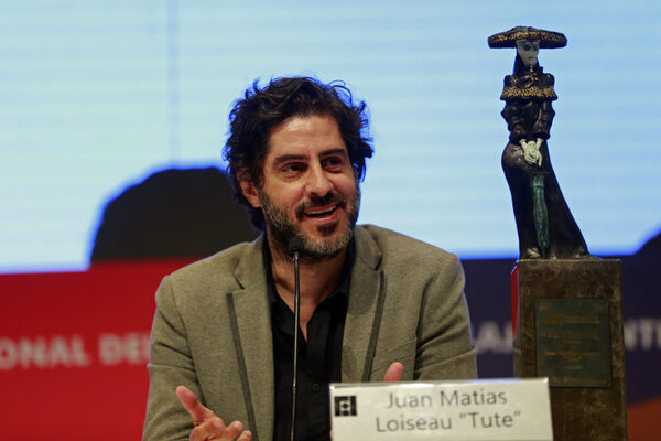 El caricaturista argentino ‘Tute’ recibió el premio ‘La Catrina’ en la FIL mexicana - MarketData