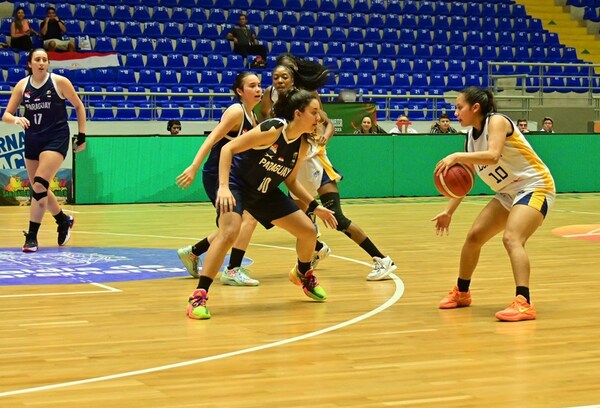Paraguayas logran tercer triunfo al hilo y culminan quintas en basquetbol sub 17 - La Tribuna