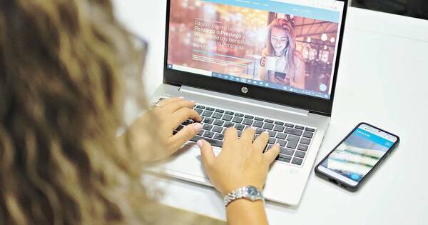La Nación / Conexión total con combos de Personal