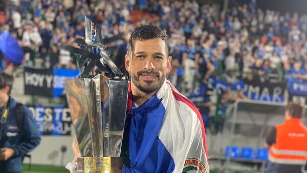 Samudio se consagra con Liverpool