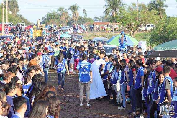 Jornada de peregrinación desde Yvypé con el quinto día del novenario a la Virgen de Caacupé - Radio Imperio 106.7 FM