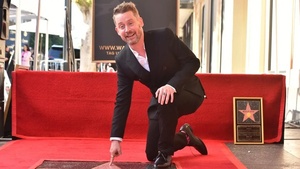Macaulay Culkin recibe estrella en el Paseo de la Fama de Hollywood | OnLivePy