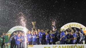 Sol de América tiene nuevo técnico y un asistente legendario