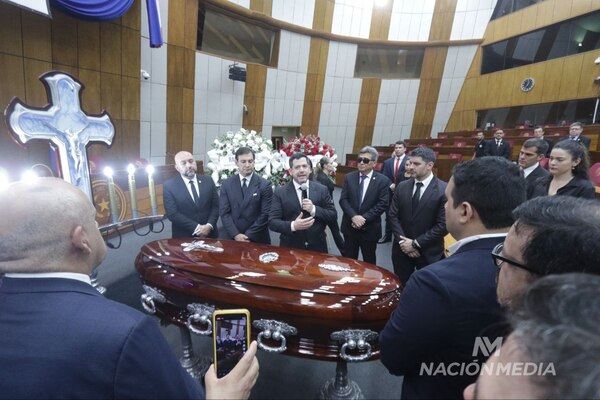 Diario HOY | Despedida solemne en el Congreso: así fue el último adiós a Walter Harms