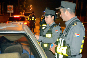 Diario HOY | Caminera demoró a 115 conductores tras cometer infracciones en ruta