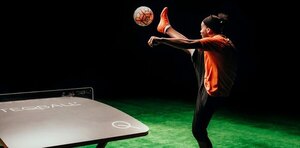 Versus / Los Mundiales de teqball; Ronaldinho, negocios y un récord en Tailandia