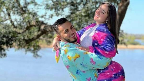 "Modelo estanciera" festeja orden de captura contra su ex
