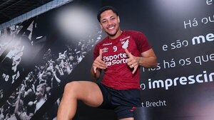 Vitor Roque se incorporará al Barça en enero