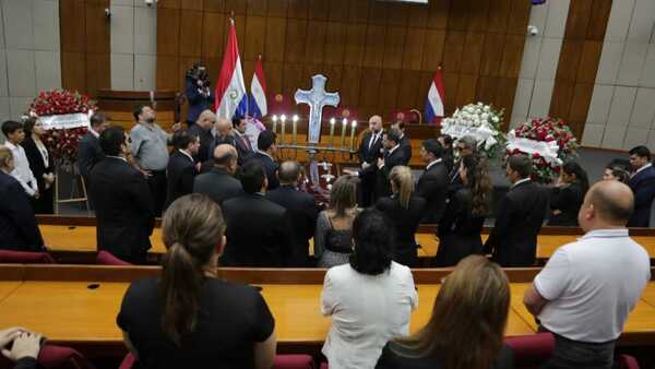 Familia de Harms pide donar plata en vez de mandar flores