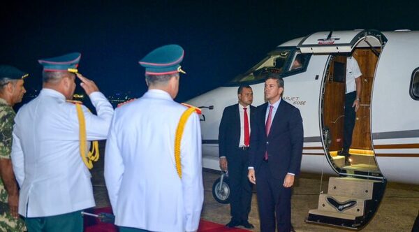 Peña retornó anoche tras conferencia climática de la ONU
