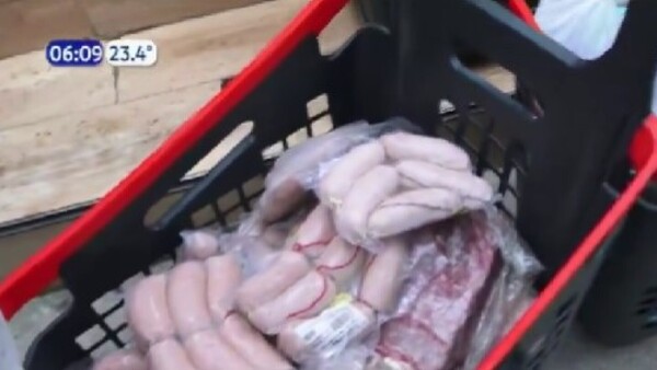 Entre cinco entraron en un supermercado para robar mercaderías