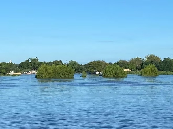 Buscan localizar a hombre desaparecido en el río Paraguay